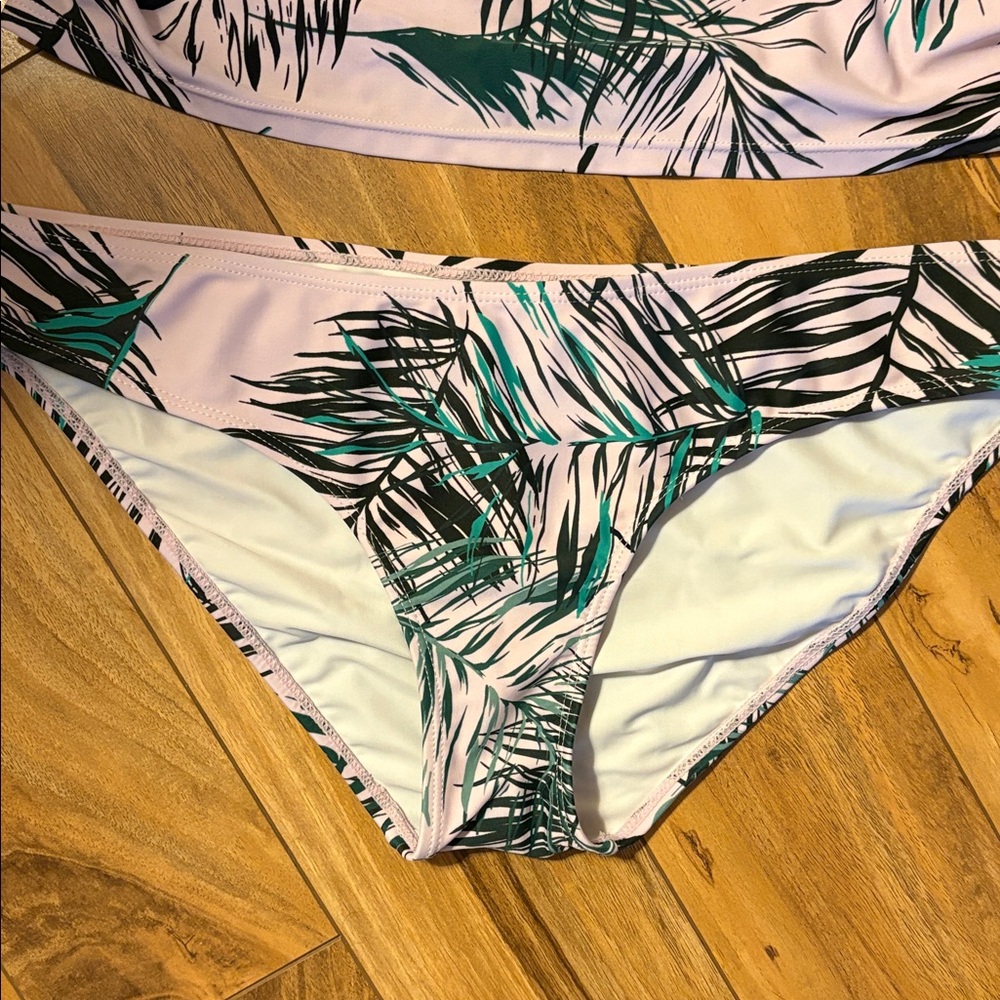 Tropical Leaf Print tankini - Picture 3 of 4